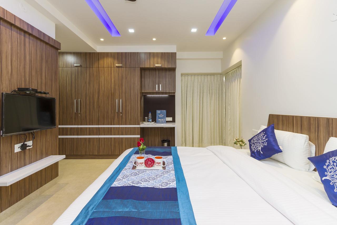 Oyo 2132 Apartment Aditya Residency Bangalore Buitenkant foto